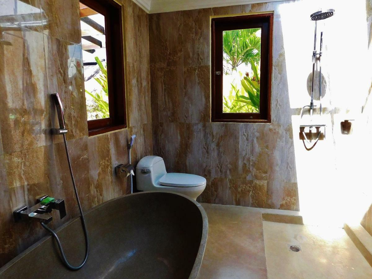 Villa Heliconia Seminyak  Luaran gambar